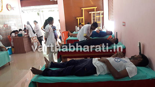 ಅನಂತಾಡಿ-ಗೋಳಿಕಟ್ಟೆಯ ಫ್ರೆಂಡ್ಸ್ ಬಳಗ ಮತ್ತು ದೇರಳಕಟ್ಟೆಯ ಕೆ.ಎಸ್. ಹೆಗ್ಡೆ ಆಸ್ಪತ್ರೆ  ಆಶ್ರಯದಲ್ಲಿ ರಕ್ತದಾನ ಶಿಬಿರ